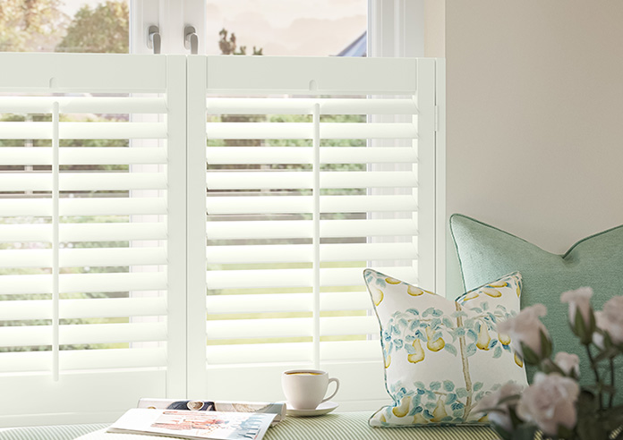 Bromley, Snow White - Cafe Style Plantation Shutter - Image 5